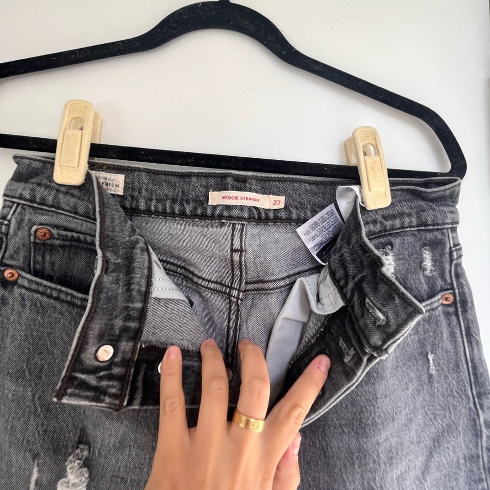 Levi’s distressed black/grey jean?